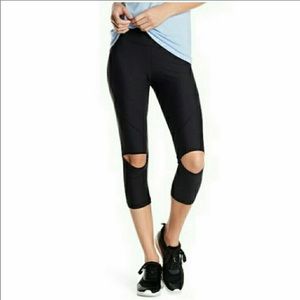 C&C California black leggings.  NWOT